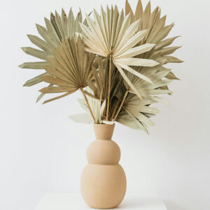 minimalist ceramic vase