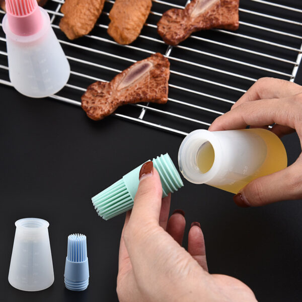 Silicone Basting Brush with Oil Bottle – view 2