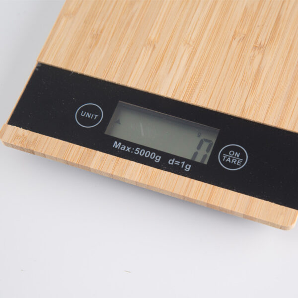 Digital kitchen scale – view 5
