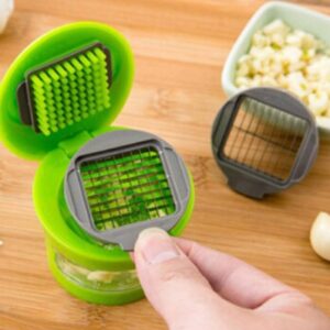 Garlic chopper – view 2