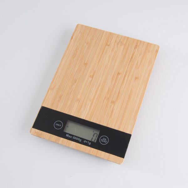 Digital kitchen scale – view 2