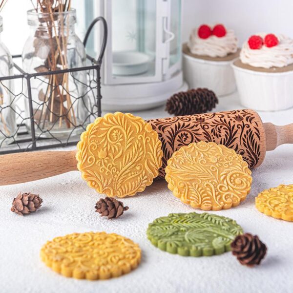 Embossed rolling pin – Embossed Beech Wood Rolling Pin